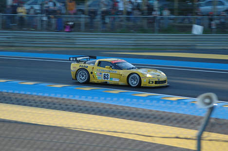 Magnussen's Corvette på vej ud på Mulsanne langsiden.
(Foto: Motorsporten.dk)